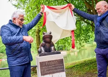 Nach wiederholtem Diebstahl: Neuer Frosch Fridolin im Stadtpark